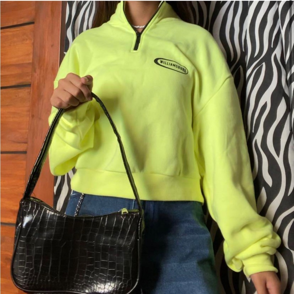 H&M women’s neon yellow quarter zip sweatshirt Size L
